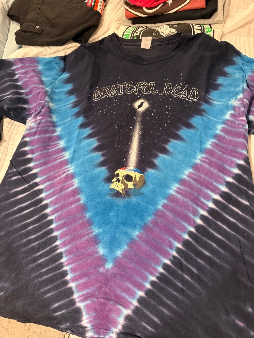 Grateful Dead Men’s Tie-Dye V-Stripe Tee in Blue, Purple & Black